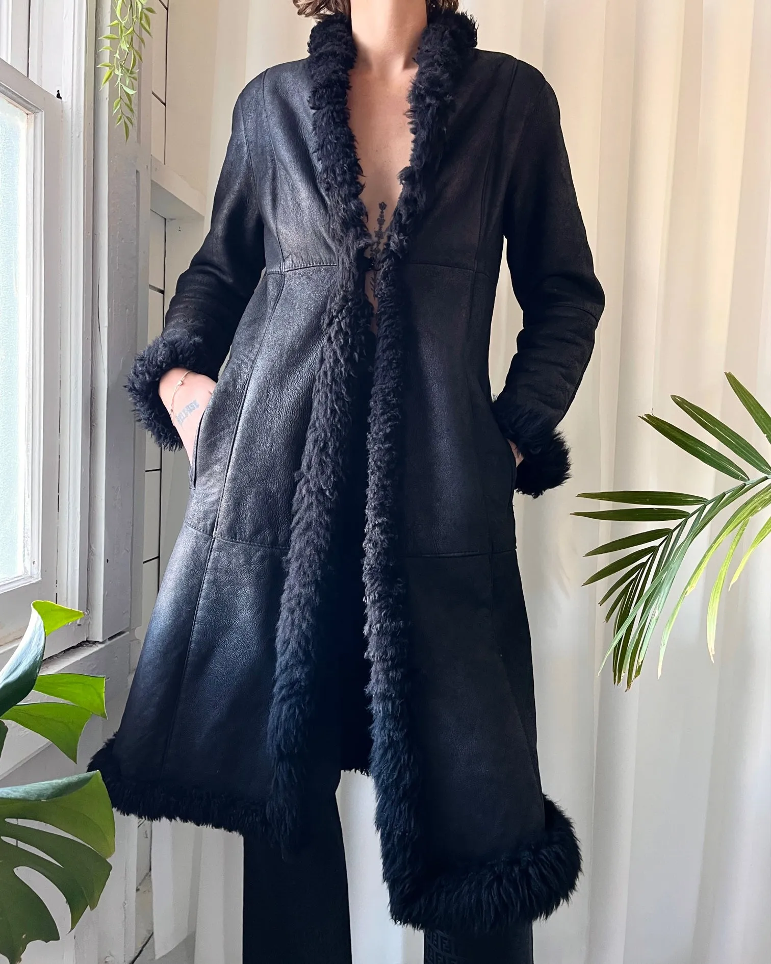 00s Black Shearling Coat | S-M