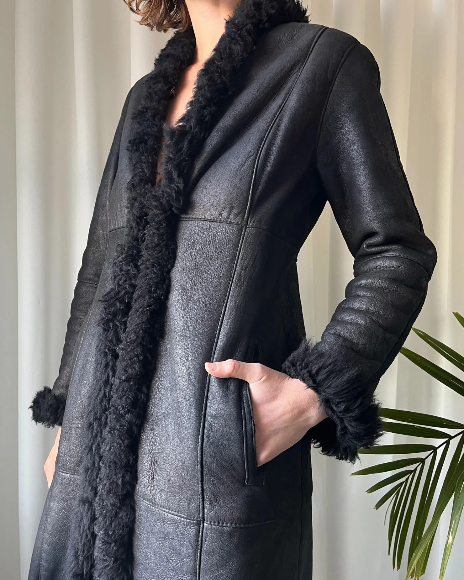 00s Black Shearling Coat | S-M