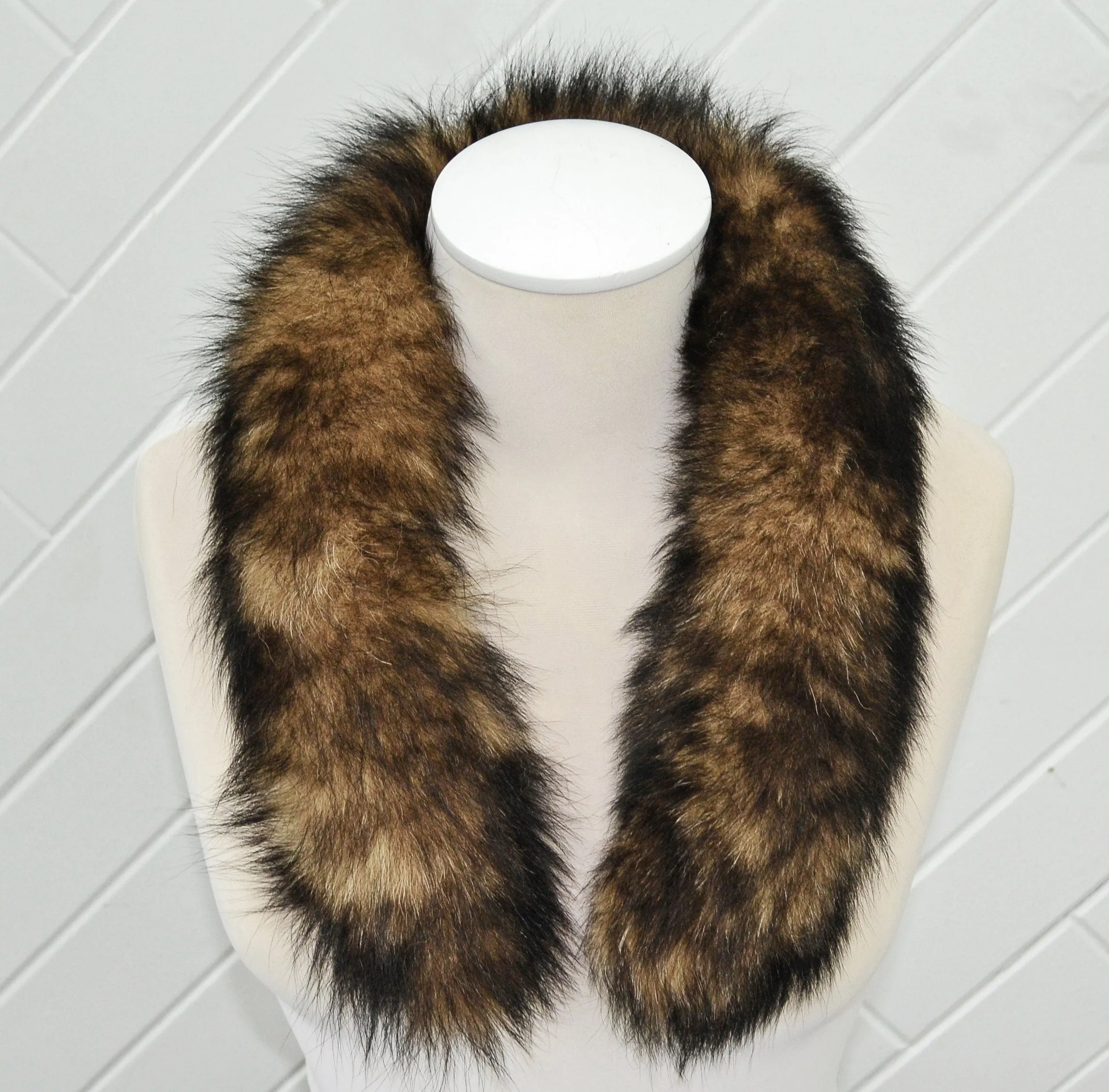 BY ORDER, Real Fox Fur (Tail) Trim Hood, Fur collar trim, Fox Fur Collar, Fur Scarf, Fur Ruff, Fur Hood, Fur stripe, Coat Trim, Jacket