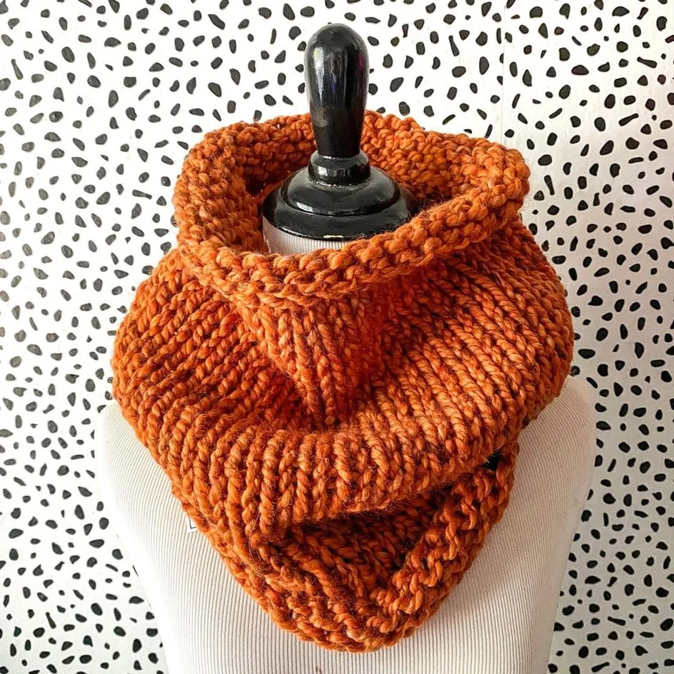 NEW! Neckwarmer in Multiple Colors by Nickichicki