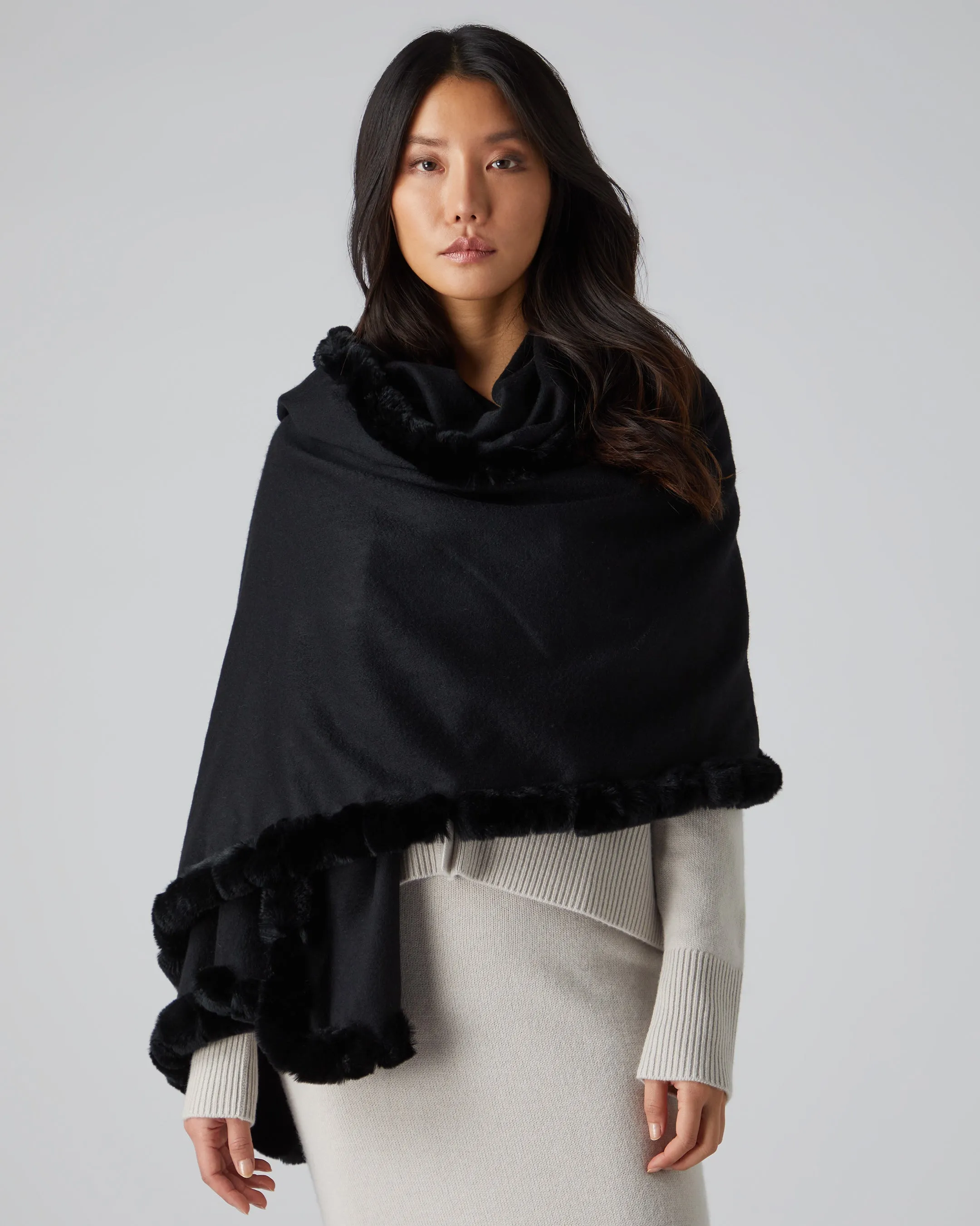 Women's Meribel Woven Fur Trim Cashmere Shawl Black